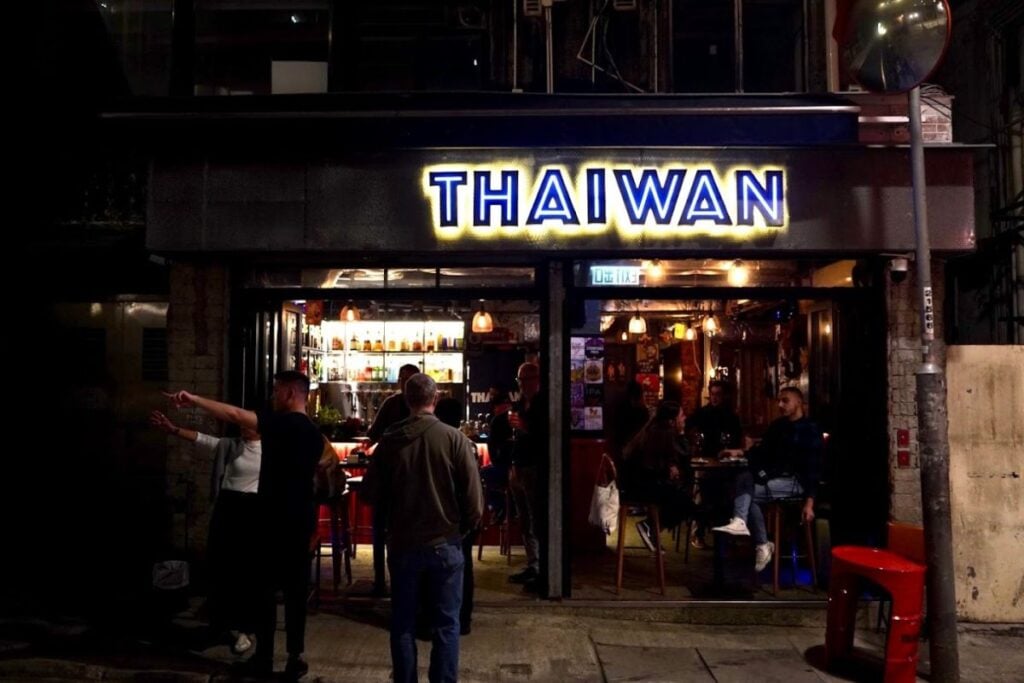 best bars wan chai