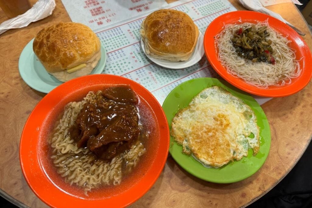 cha chaan teng Hong Kong