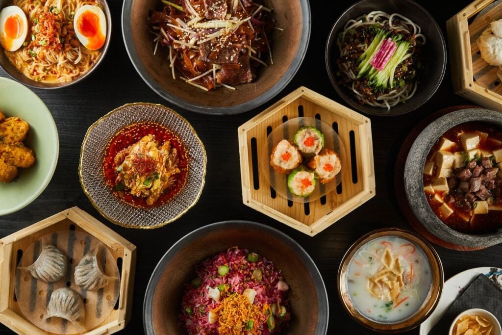 The best restaurants in Admiralty for business lunches and luxurious dinners