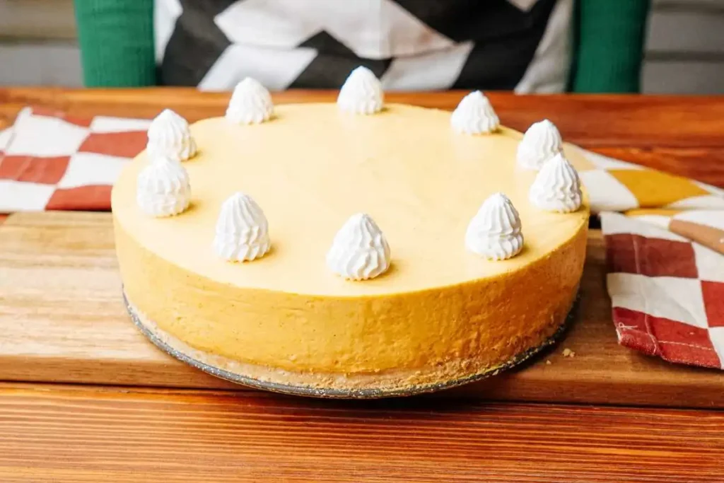 Ingredients for no-bake pumpkin cheesecake